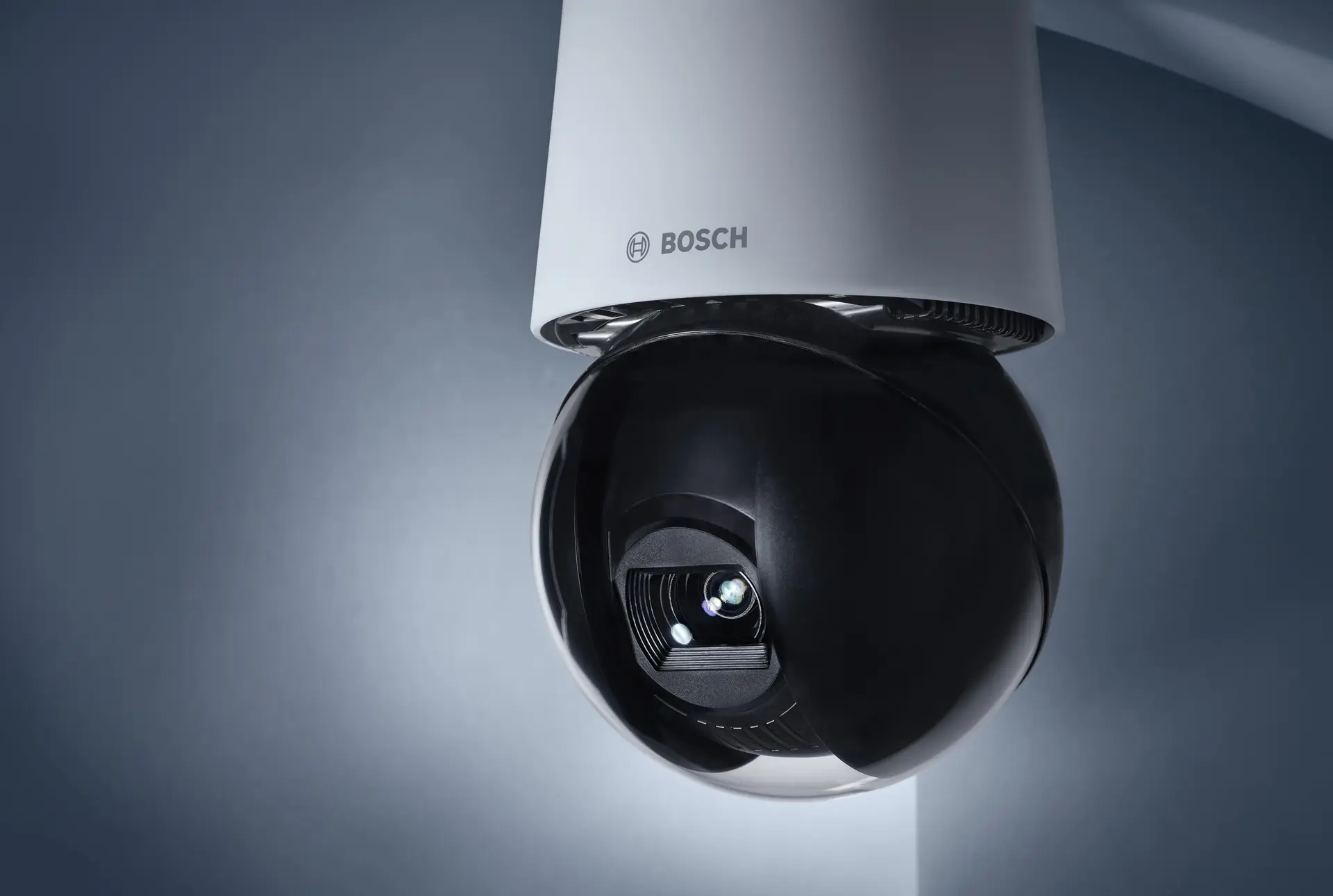 IQSIGHT Delivers Exceptional Image Clarity from Close Range to Long Distances with AUTODOME 7100s Series Launch